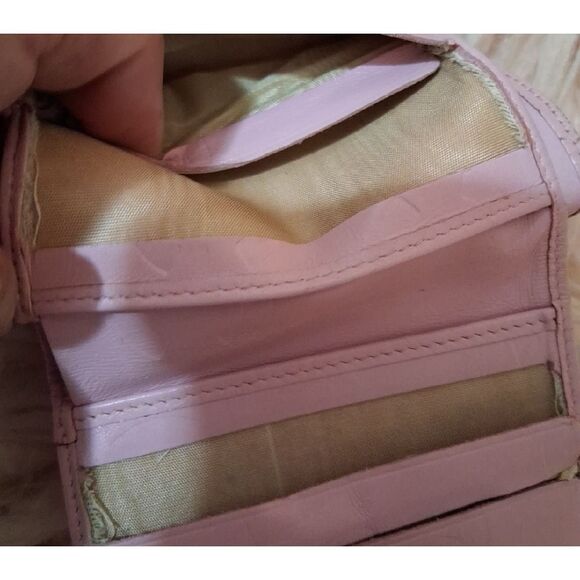 Authentic CHANEL Light Pink Quilted Cambon Small Wallet - Picture 14 of 16